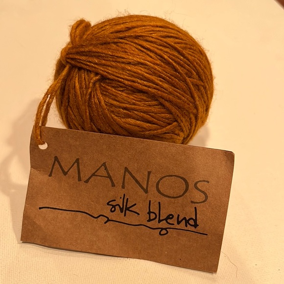 Manos Silk Blend Yarn 🧶 color 300X - Picture 1 of 4